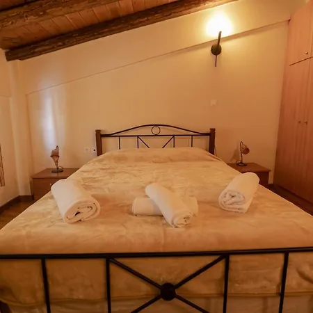 샬레 Chalet Royal Agia Varvara
