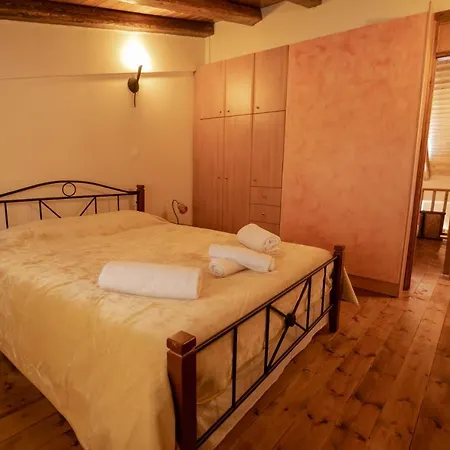 샬레 Chalet Royal Agia Varvara *