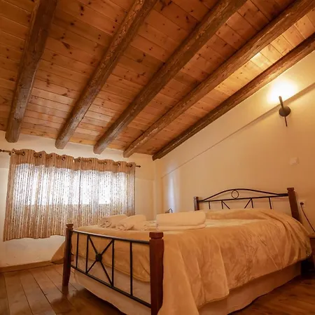 Chalet Royal Agia Varvara